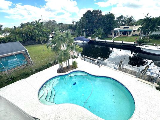 Exterior, Pool, Water