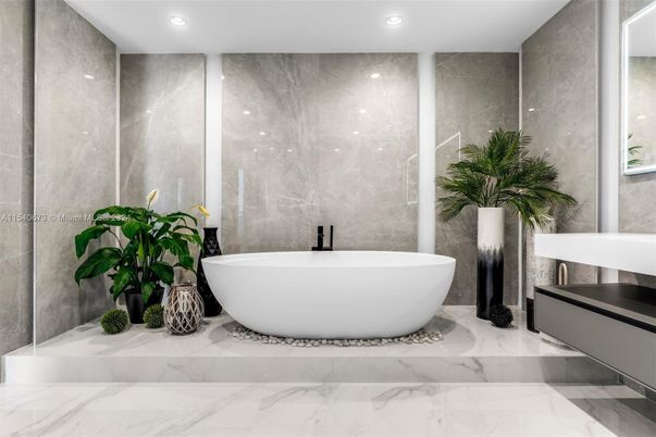 Bathroom, Free Standing Baths, Interior, Marble, Recessed Lighting