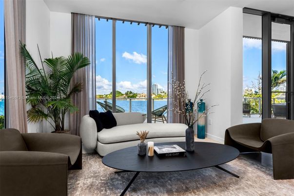 Interior, Living room, Water