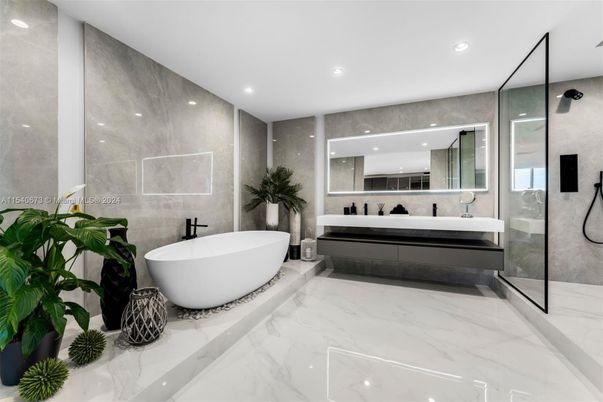 Bathroom, Dual Sink Vanities, Free Standing Baths, Glass Shower, Interior, Marble, Recessed Lighting