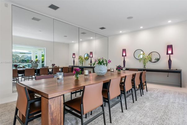 Dining room, Interior, Recessed Lighting