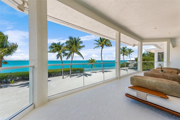 Interior, Recessed Lighting, Water
