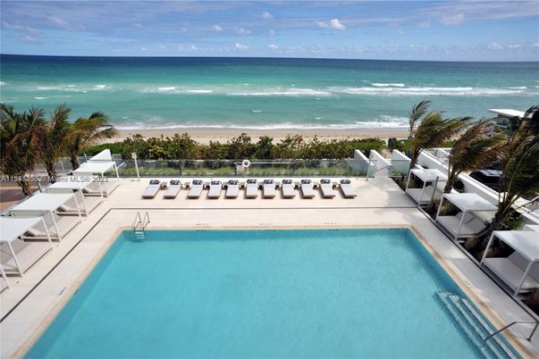 Exterior, Pool, Water