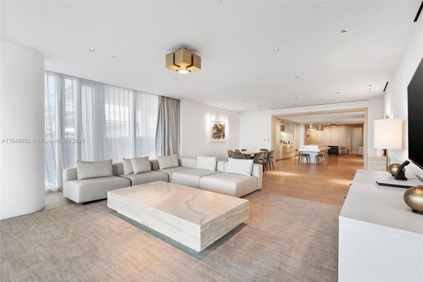 Dining room, Interior, Living room, Recessed Lighting, Wood Texture Flooring