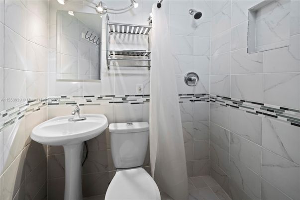 Bathroom, Interior, Marble Walls