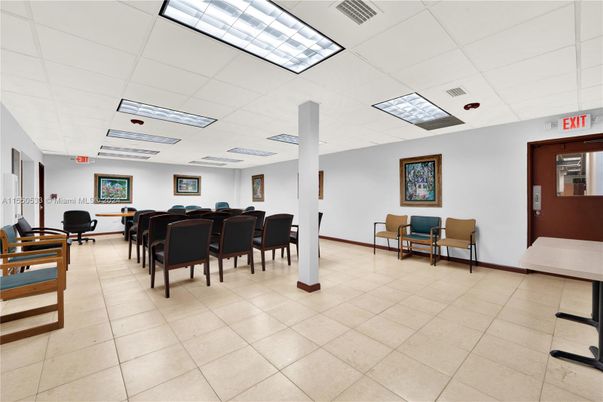 Dining room, Interior, Recessed Lighting