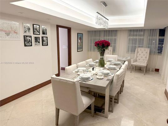 Chandelier, Dining room, Interior, Pendant Lights