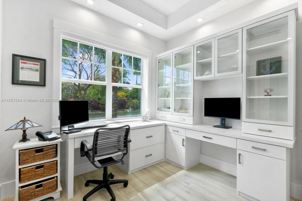 Home Office, Interior, Recessed Lighting, Wood Texture Flooring