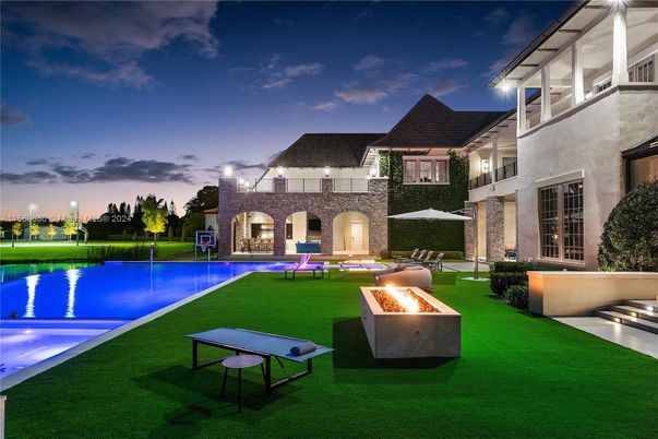 Backyard, Exterior, Pool