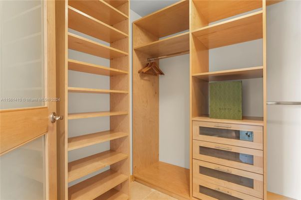 Interior, Walk-in Closets