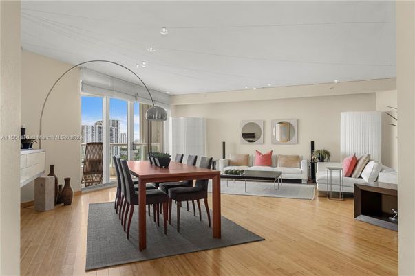 Dining room, Interior, Living room, Recessed Lighting, Wood Texture Flooring