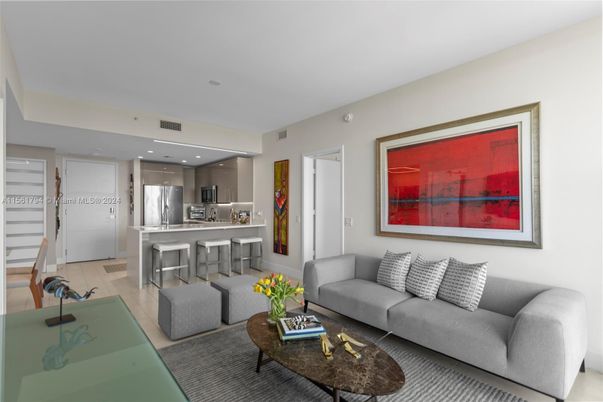 Interior, Kitchen, Living room, Recessed Lighting, Stainless Steel Appliances