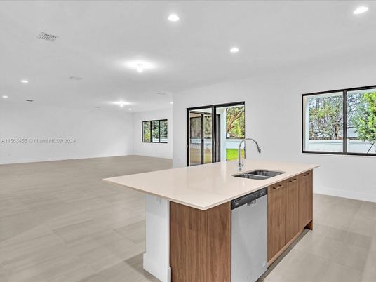 Interior, Kitchen, Recessed Lighting