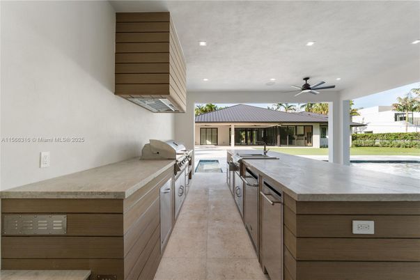 Exterior, Recessed Lighting