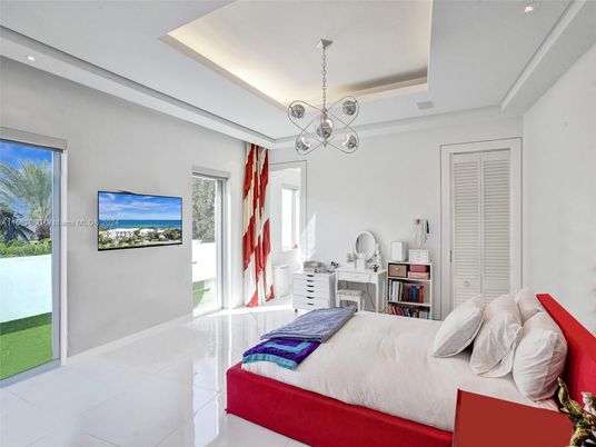 Bedroom, Interior, Pendant Lights, Recessed Lighting