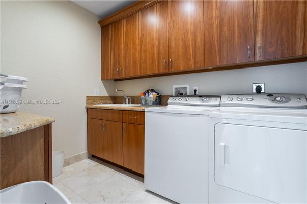 Interior, Washer