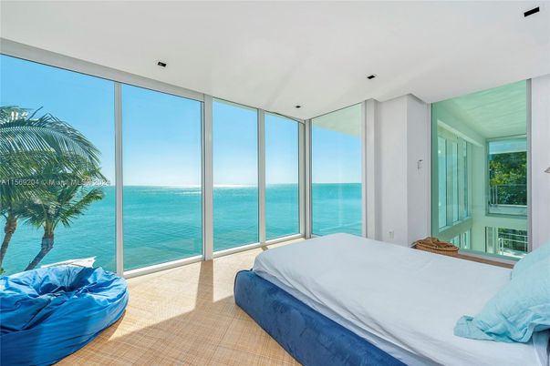 Bedroom, Interior, Water