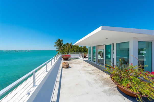 Exterior, Water