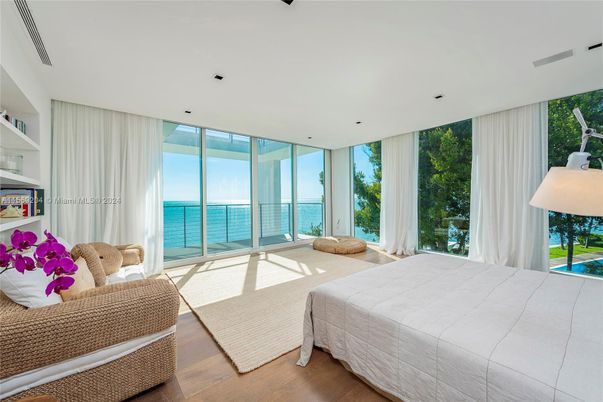 Bedroom, Interior, Recessed Lighting, Water, Wood Texture Flooring