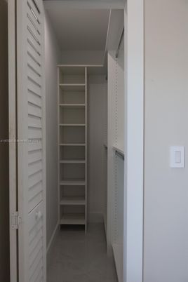 Interior, Walk-in Closets
