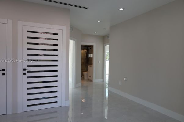 Interior, Recessed Lighting