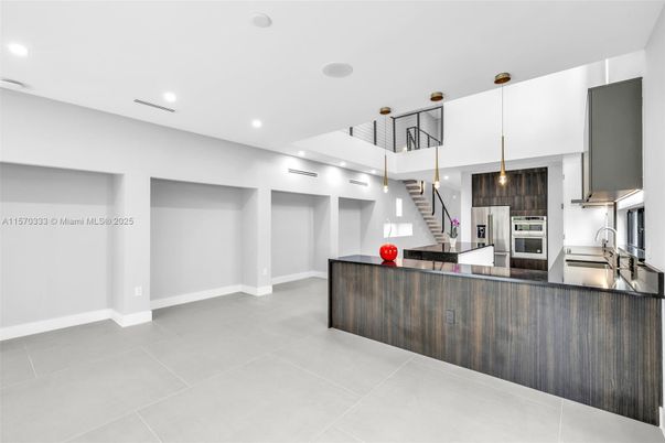 Interior, Kitchen, Pendant Lights, Recessed Lighting, Stainless Steel Appliances