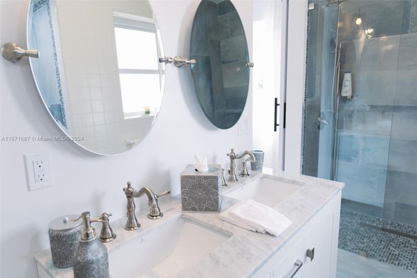 Bathroom, Dual Sink Vanities, Glass Shower, Interior