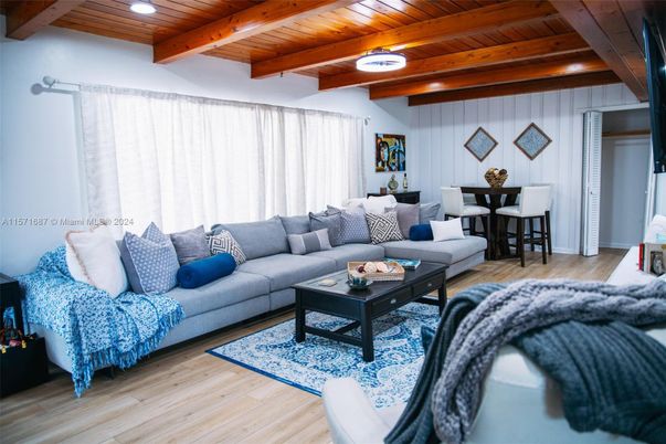 Dining room, Interior, Living room, Recessed Lighting, Wooden Beams, Wooden Ceilings, Wood Texture Flooring