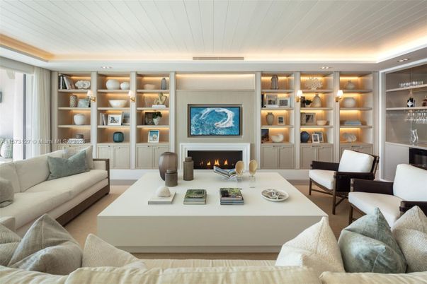 Fireplace, Interior, Living room, Recessed Lighting