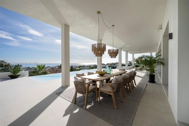 Chandelier, Dining room, Interior, Water
