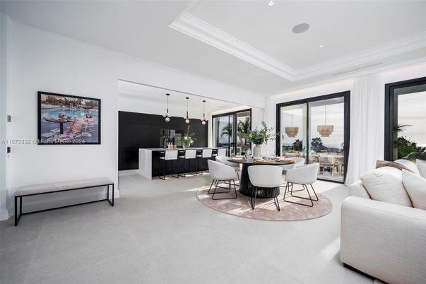 Dining room, Interior, Kitchen, Pendant Lights, Recessed Lighting