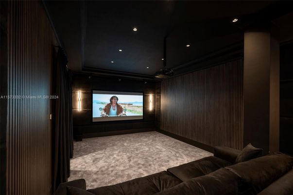 Interior, Projection Screen, Recessed Lighting, Theatre Room