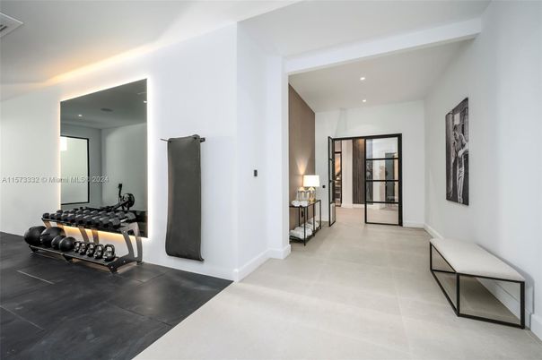 Fitness Equipment, Interior, Recessed Lighting