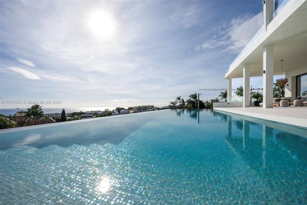 Exterior, Lake, Pool