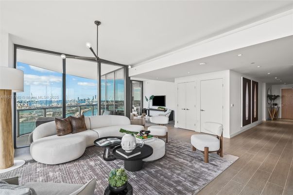 Interior, Living room, Pendant Lights, Recessed Lighting, Water, Wood Texture Flooring
