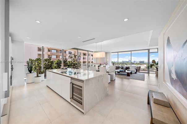 Dining room, Interior, Living room, Pendant Lights, Recessed Lighting