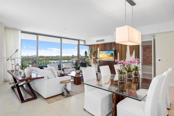 Dining room, Interior, Living room, Pendant Lights