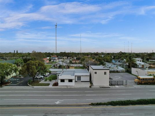 Exterior, Drone