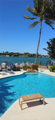 Exterior, Lake, Pool