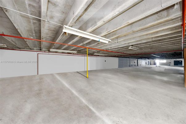 Garage, Interior