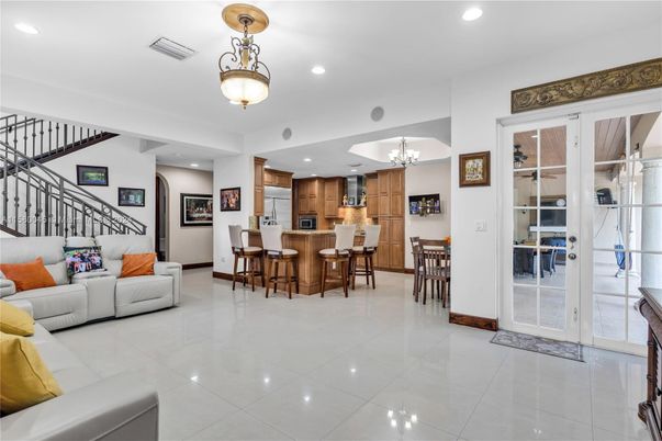 Chandelier, Dining room, Interior, Kitchen, Living room, Recessed Lighting