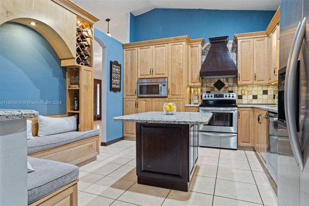 Interior, Kitchen, Stainless Steel Appliances
