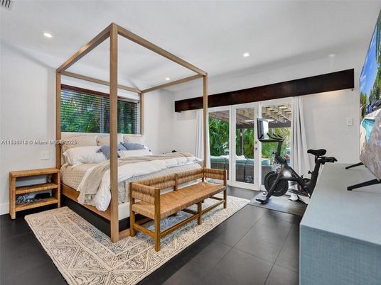 Bedroom, Fitness Equipment, Interior, Recessed Lighting