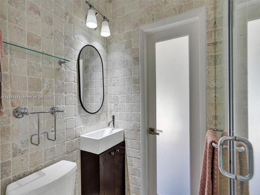 Bathroom, Interior, Stone Walls