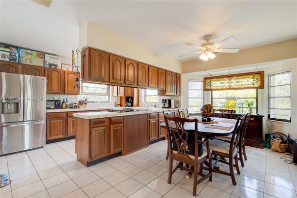Dining room, Interior, Kitchen, Tile Countertops