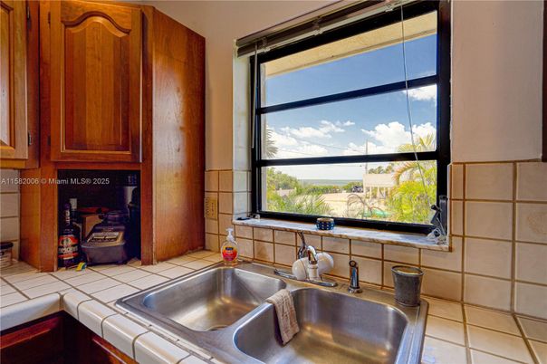 Interior, Kitchen, Tile Countertops