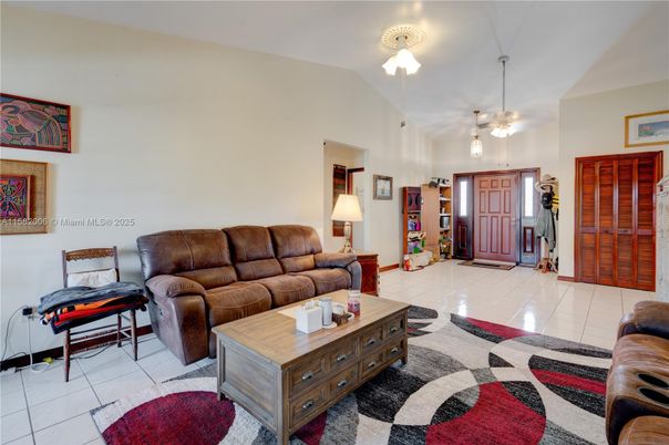 Interior, Living room, Pendant Lights