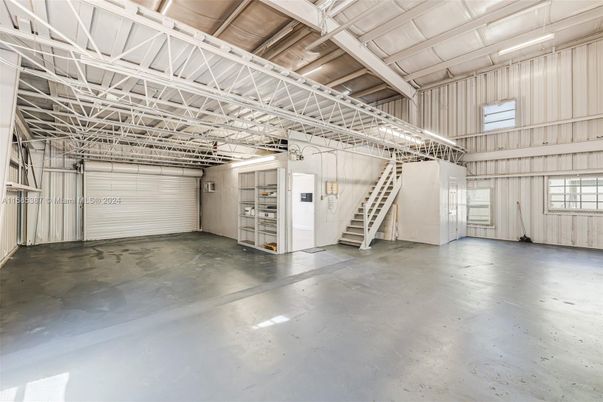 Garage, Interior