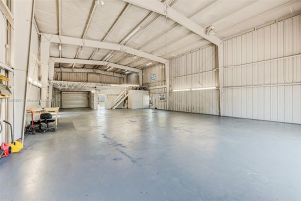 Garage, Interior