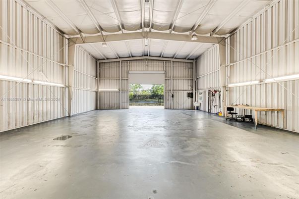 Garage, Interior